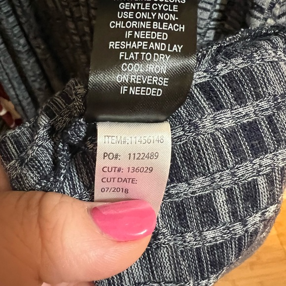 💙💙 TORRID NAVY CHOKER NECK RIBBED SWEATER DRESS 💙💙 - Picture 5 of 6